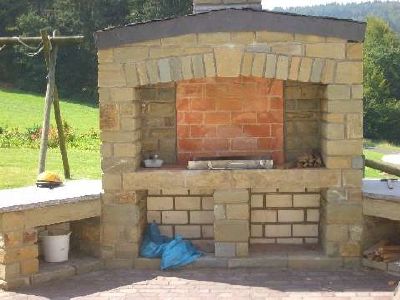 barbecue en pierre granit