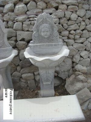 Fontaine en calcaire