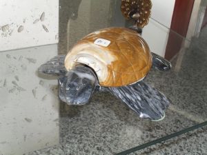 Tortue en marbre