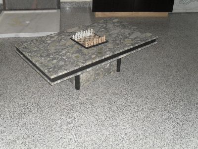 Table basse en granit vert et noir